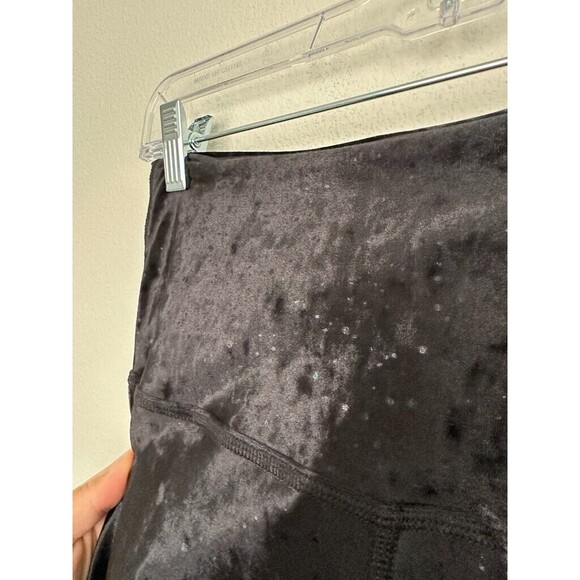 Beyond Yoga Velour Alloy Full Length Black Leggings Shiny High Waist Size Small - Picture 4 of 10